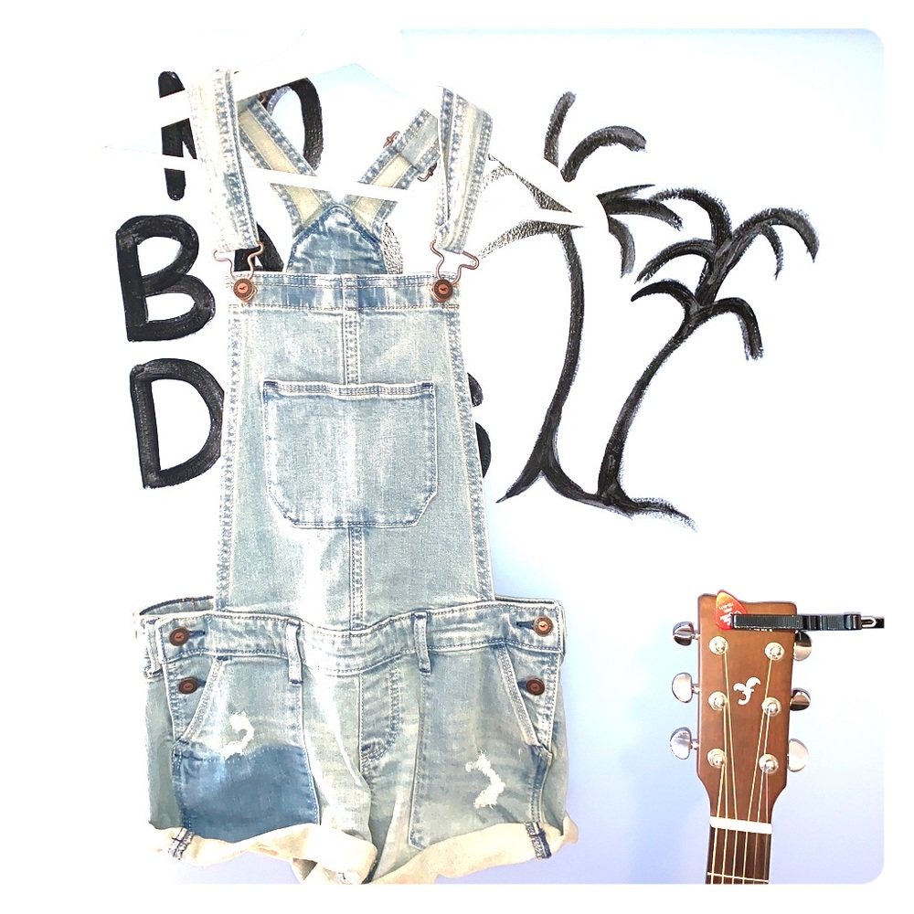 NWOT Hollister Shortall Overalls size XS